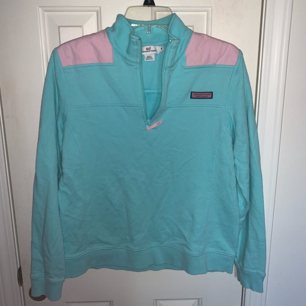 *SOLDVineyard Vines Sweater - Picture 1 of 2